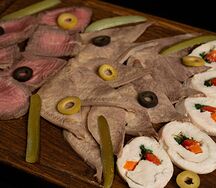 Фирменная мясная доска