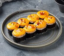 Запеченный ролл с курицей