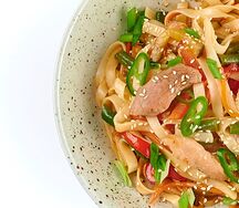 Удон со свининой и овощами