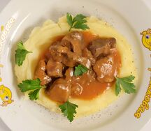 Гуляш из индейки