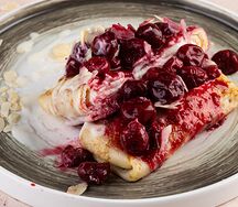 Блин Вишня и крем-чиз