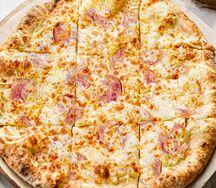 Лепешка с ветчиной и сыром