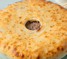 Пирог с мясом большой