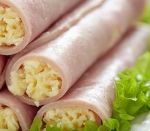 Рулетики из ветчины с сыром