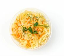 Салат с квашеной капустой