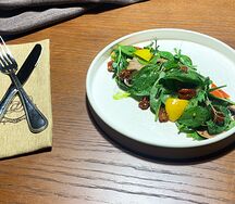 Салат с говяжьим языком