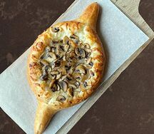 Хачапури по-аджарски с грибами