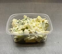 Салат с огурцом и яйцом