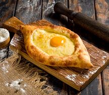 Хачапури по-аджарски