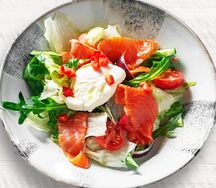 Салат с семгой