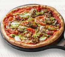 Пицца с овощами гриль