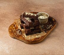 Гренки бородинские с соусом Блю чиз