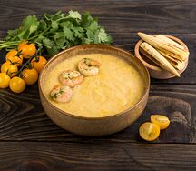 Кукурузный суп с креветками