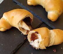 Рогалик с шоколадом