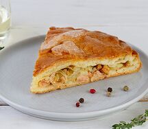 Пирог из форели с картофелем или рисом