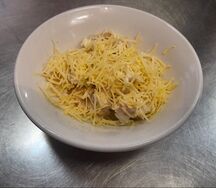 Курица с ананасом