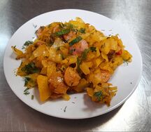 Солянка сельская с сосисками