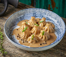 Хинкалиоли с бараниной в перечном соусе