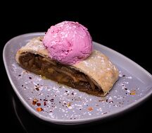 Штрудель вишнёвый