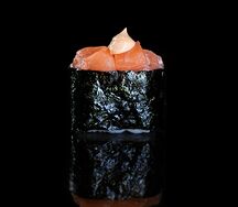 Спайс суши с охлажденным лососем