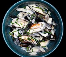 Мидии в сливочно-чесночном соусе