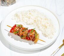 Шашлык из курицы с рисом