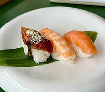 Нигири с креветкой