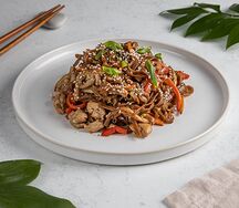 Соба с курицей терияки