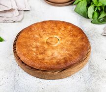 Пирог осетинский с зеленым луком и сыром