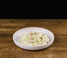 Tagliatelle с лососем и песто