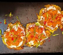 Пуфферы с лососем