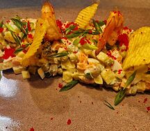 Оливье с лососем