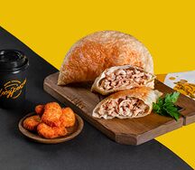 Чебурек с курицей по-азиатски, напиток, закуски