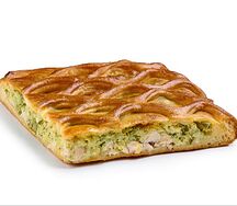 Пирог с куриным филе и брокколи