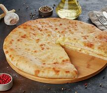 Осетинский пирог с картофелем и сыром