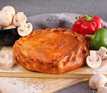 Пирог с курицей и грибами