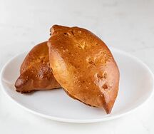 Пирожок с картофелем и мясом