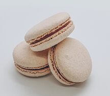 Макарун Соленая карамель