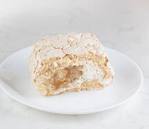 Пирожное Экселанс с яблоком