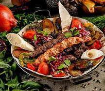 Ассорти из ароматного мяса Садж