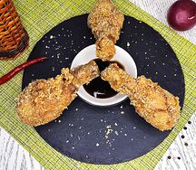 Ножки куриные острые в кляре с соусом