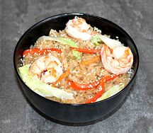 Рис с креветками, овощами и соусом терияки