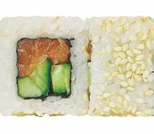 Лосось в кунжуте