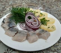 Сельдь с картофелем