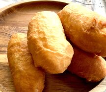 Пирожок с картошкой жареный