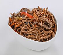 Гречневая лапша с овощами