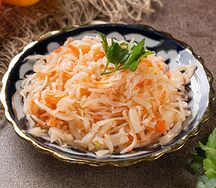 Салат из квашенной капусты