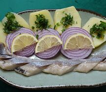 Селедочка с картофелем