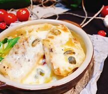 Судак, запеченный с каперсами