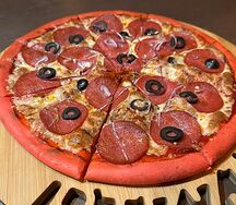 Пицца салями